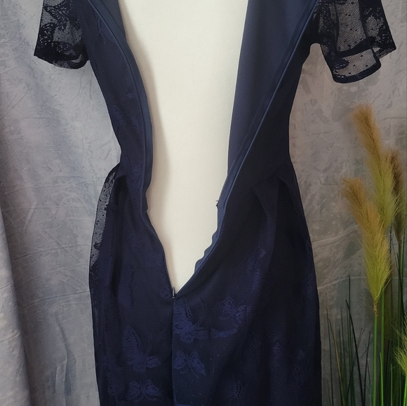 Shein lady's butterfly 🦋 lace dress... id#002 - Picture 6 of 7